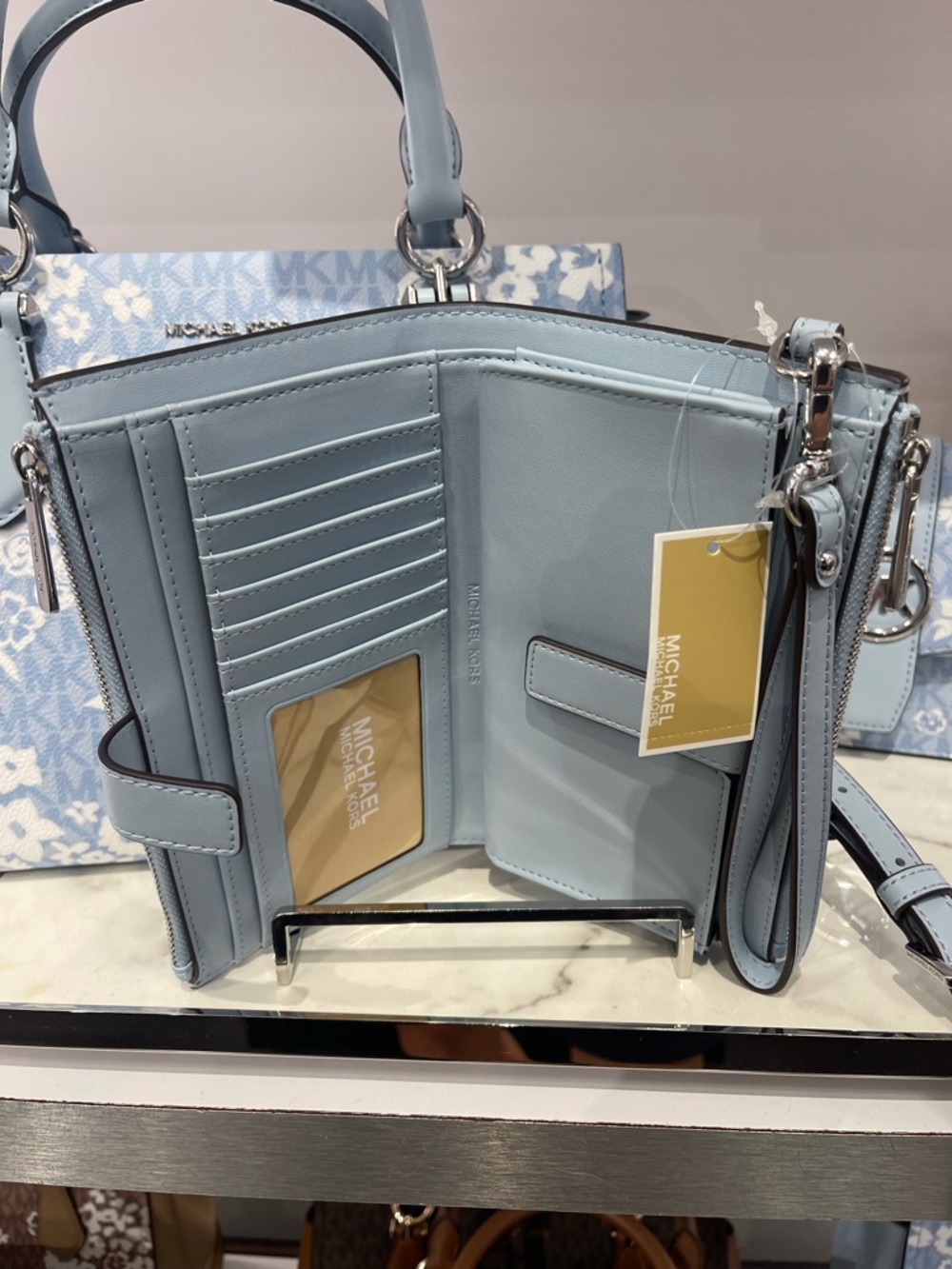 MICHAEL KORS JST Lg Double Zip Printed Signature Logo Wristlet
Pale Ocean 
NWT - Picture 5 of 16